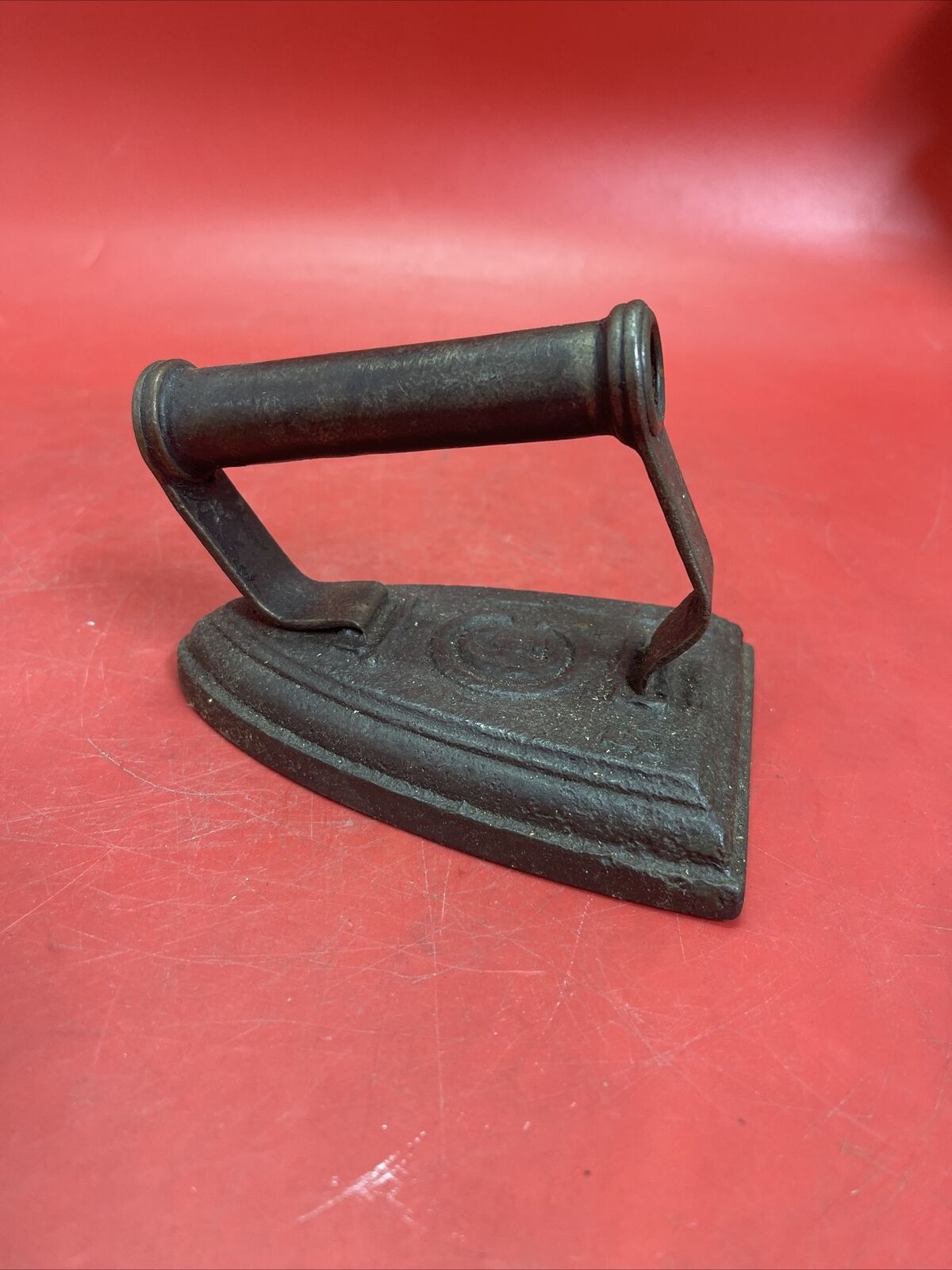 ANTIQUE FLAT / SAD CAST IRON 5-S