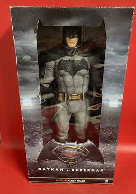 READ Batman v Superman NECA Ben Affleck 1/4 Scale 18" Action Figure DC Quarter