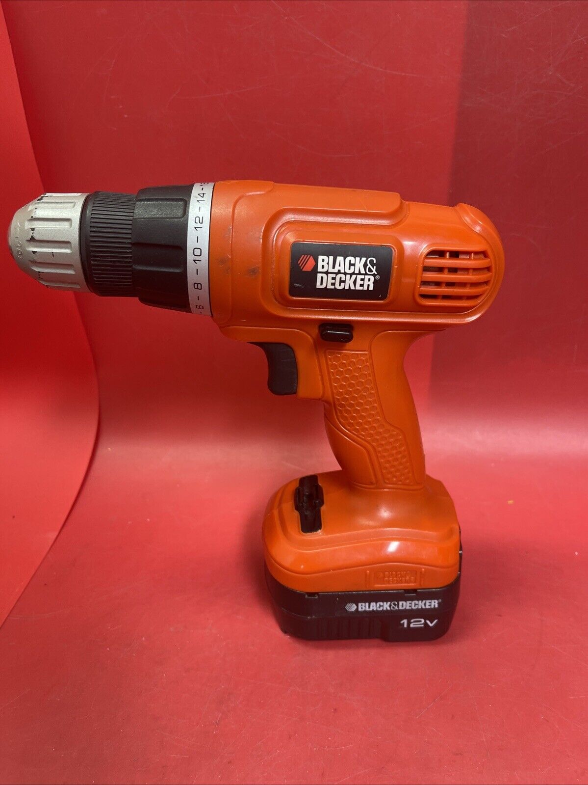 BLACK AND DECKER BCD702 3/8" 20V Max 20 Volt Cordless Drill Driver Set