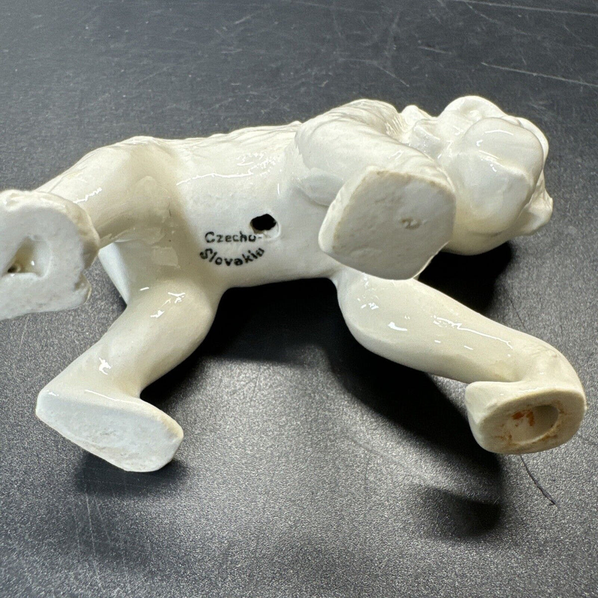 VINTAGE SMALL WHITE APE CHIMPANZEE MONKEY FIGURINE CZECHOSLOVAKIA ART POTTERY