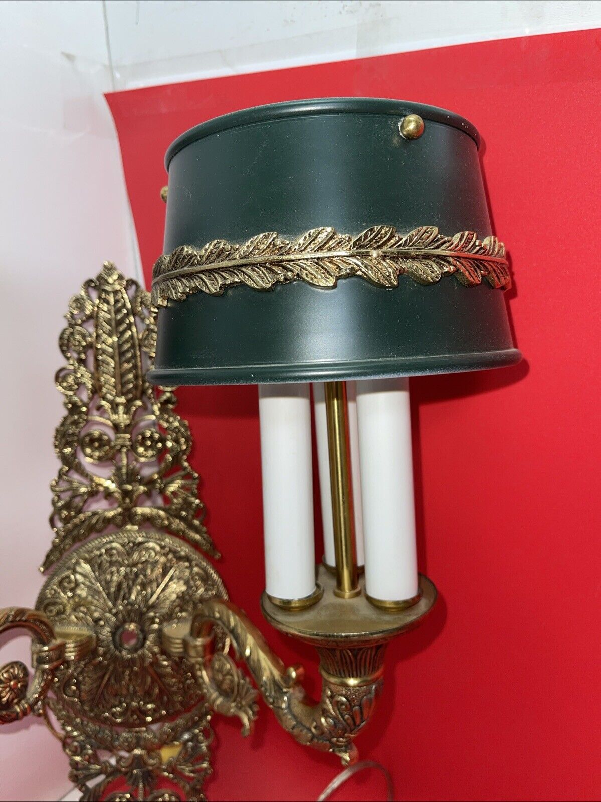 Vintage French Louis XV Rococo Gold Gilt Brass Wall Sconce