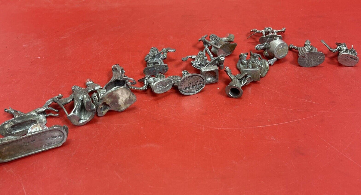 Vintage tin figurine Lot16