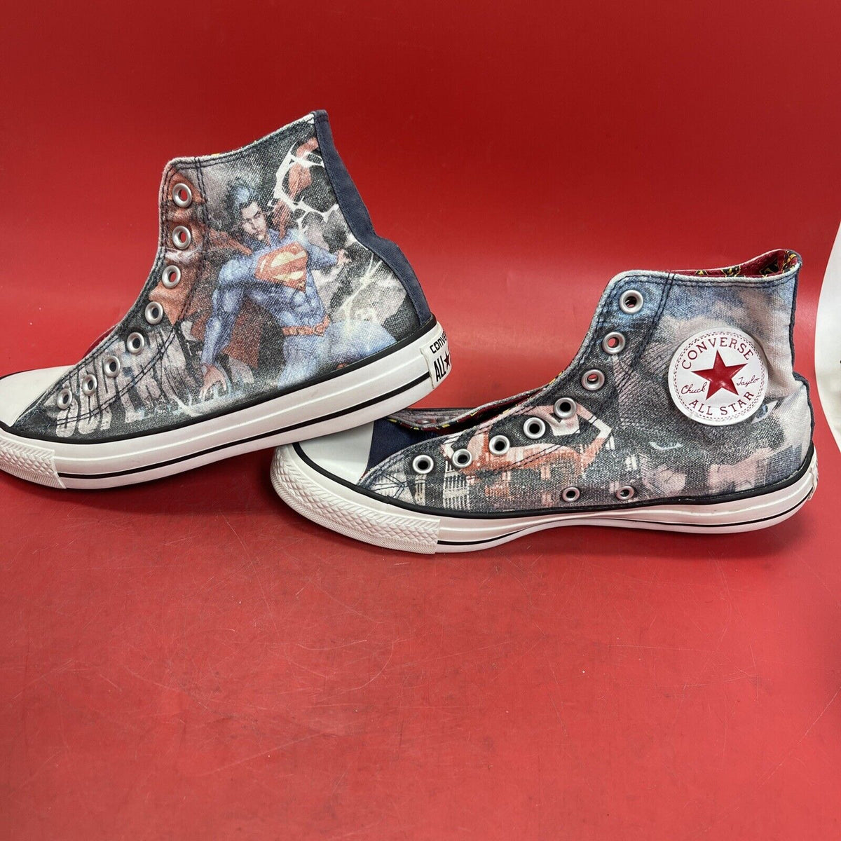 Converse Chuck Taylor All Star Superman DC Comics Hi Top Sneaker M8 W10 Unisex