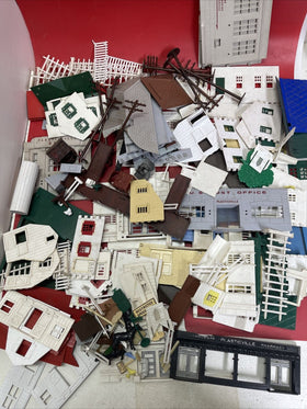 BIG Lot of  Vintage 1970s Child Guidance Toys Town USA Building Walls Roof Parts