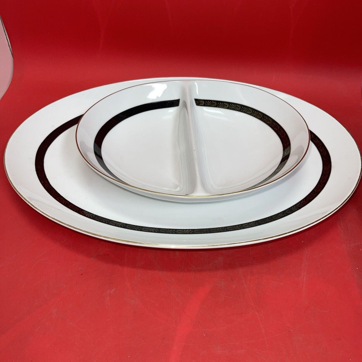 A Mikasa Fine China Narumi Large Serving Platter &  Divided Dish  #5353