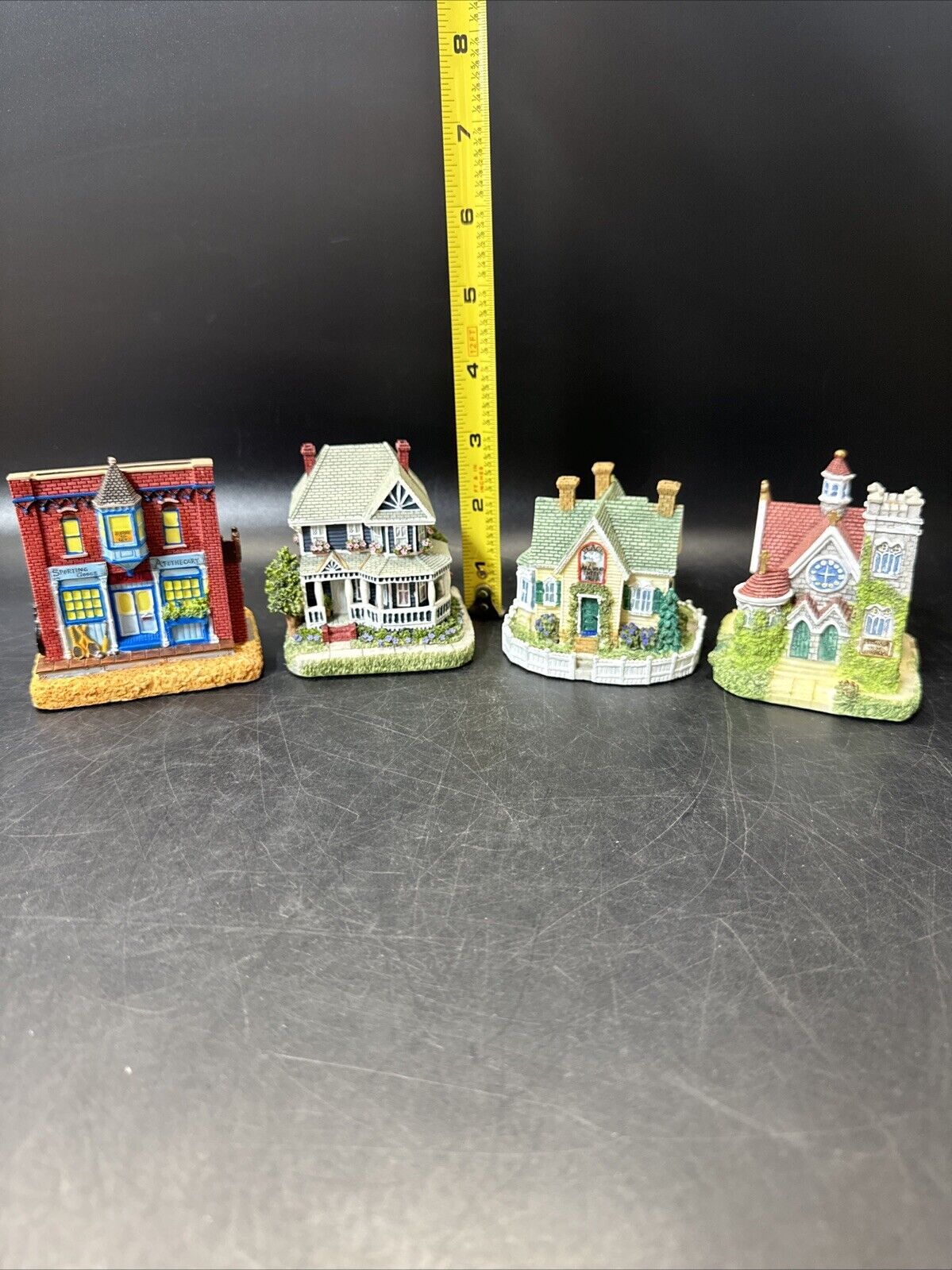 Villages: Lot Of 13 Beautiful Mini Houses
