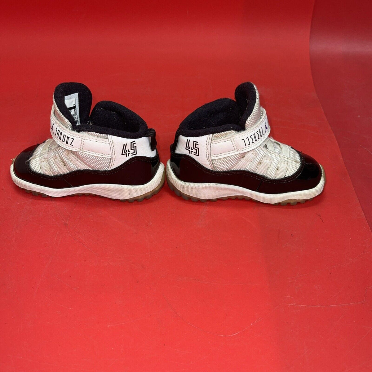 Nike Air Jordan 11 Retro TD Toddler Size 5C Concord Black White 378040-100