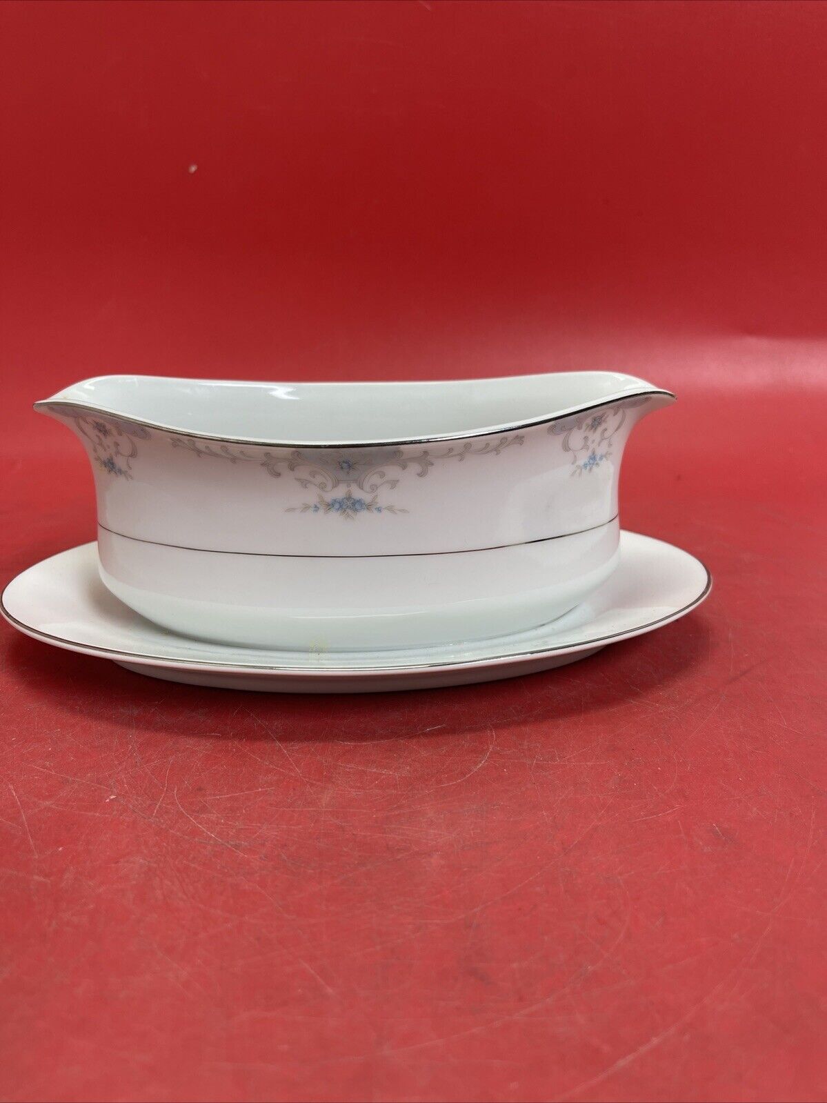 Fine China Heirloom By Fashion Royal Gravy Boat With Attached Underplate