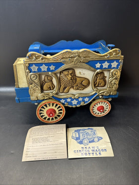 Vintage 1979 Regal Jim Beam Circus Wagon Car Lions Animals Decanter SEE PICS