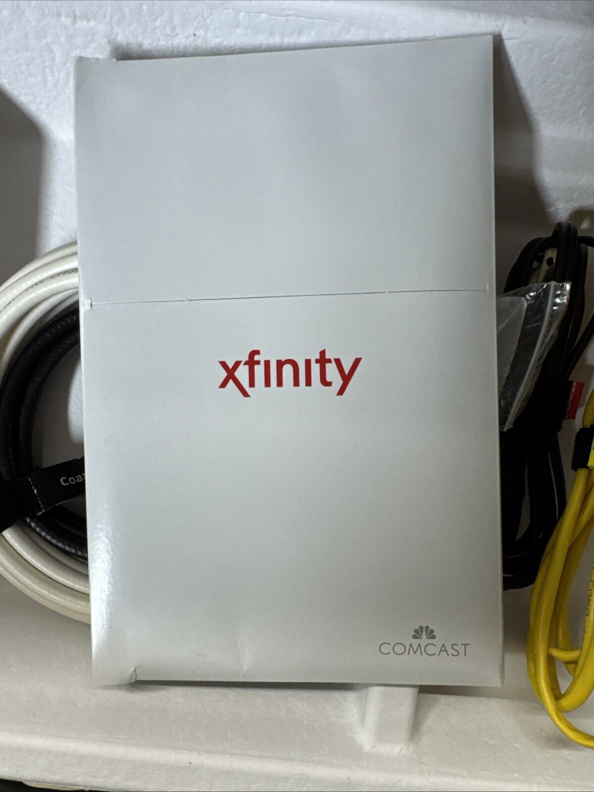 Comcast Xfinity X1 Entertainment Operating System/ New, Missing Some Parts