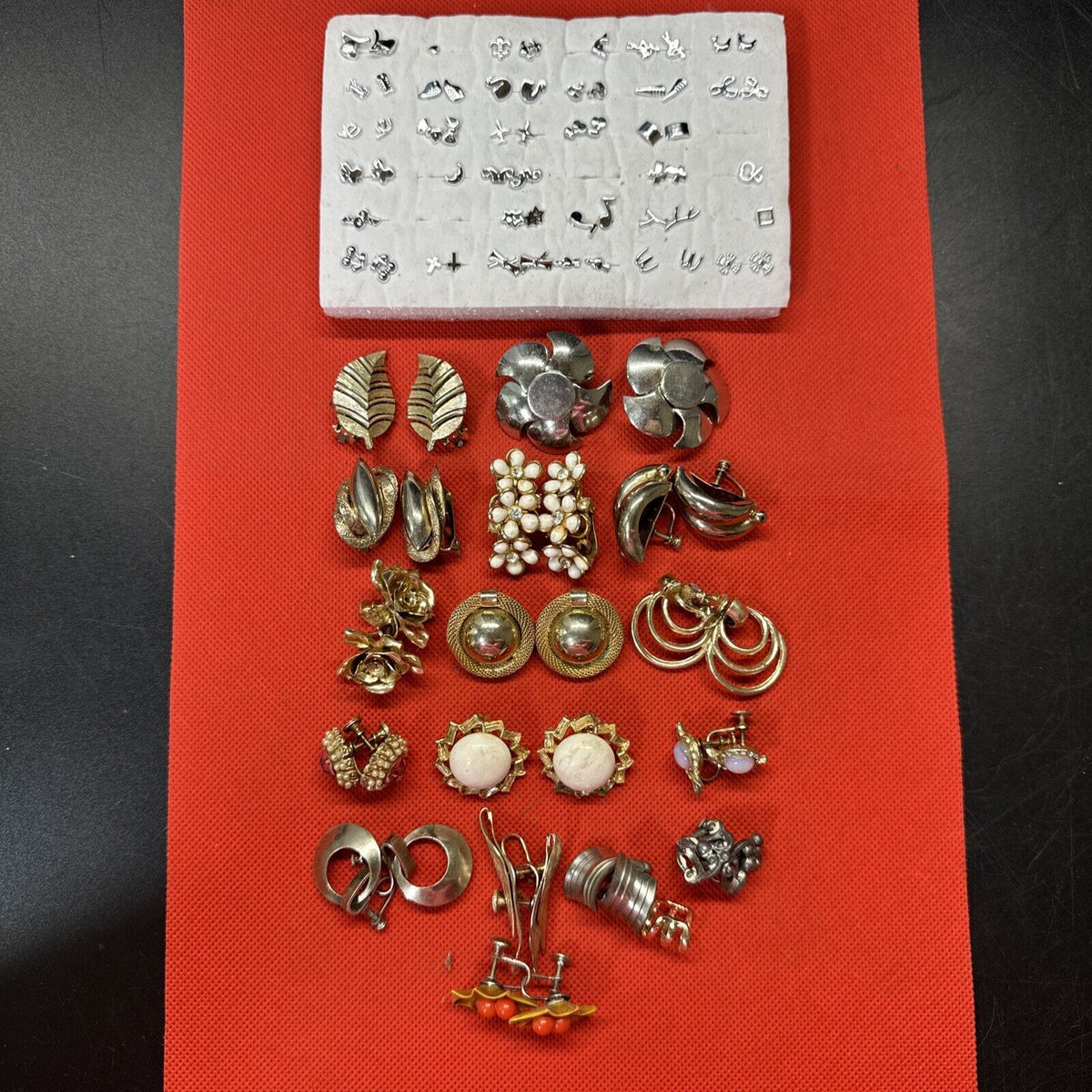 Vintage Clip/Screw back Earrings Various Styles Lot 16big+ 28small