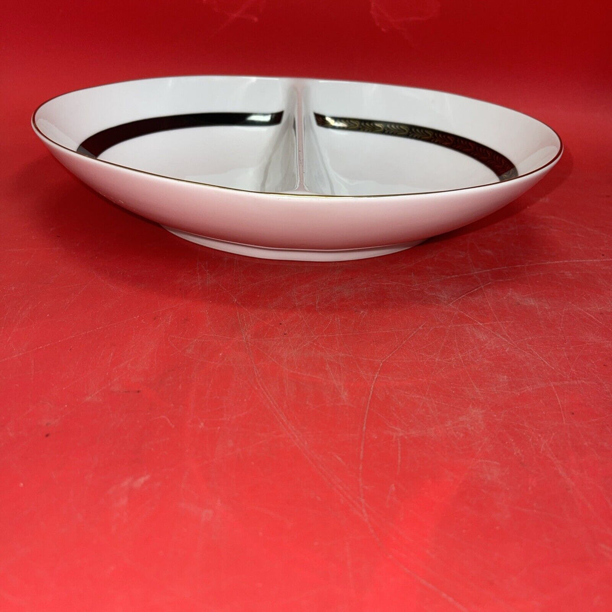A Mikasa Fine China Narumi Large Serving Platter &  Divided Dish  #5353