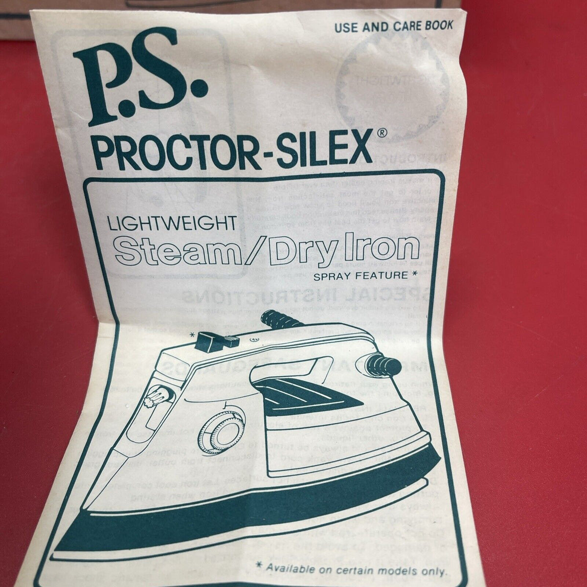 VINTAGE PROCTOR-SILEX LIGHTWEIGHT STEAM / DRY IRON #I1300, MADE IN U.S.A. NIB
