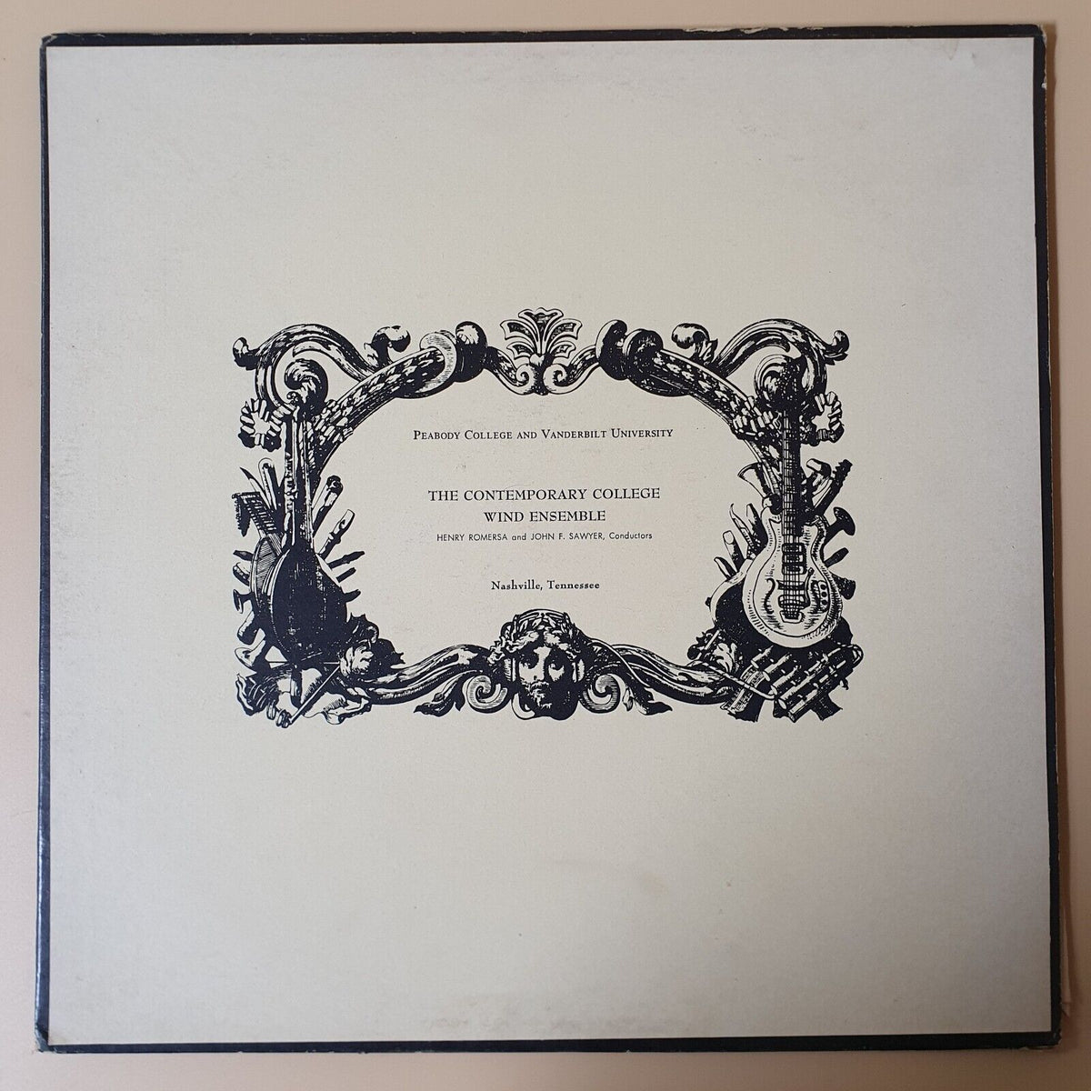 CONTEMPORARY COLLEGE WIND ENSEMBLE/ Henry Romersa & John F.Sawyer 