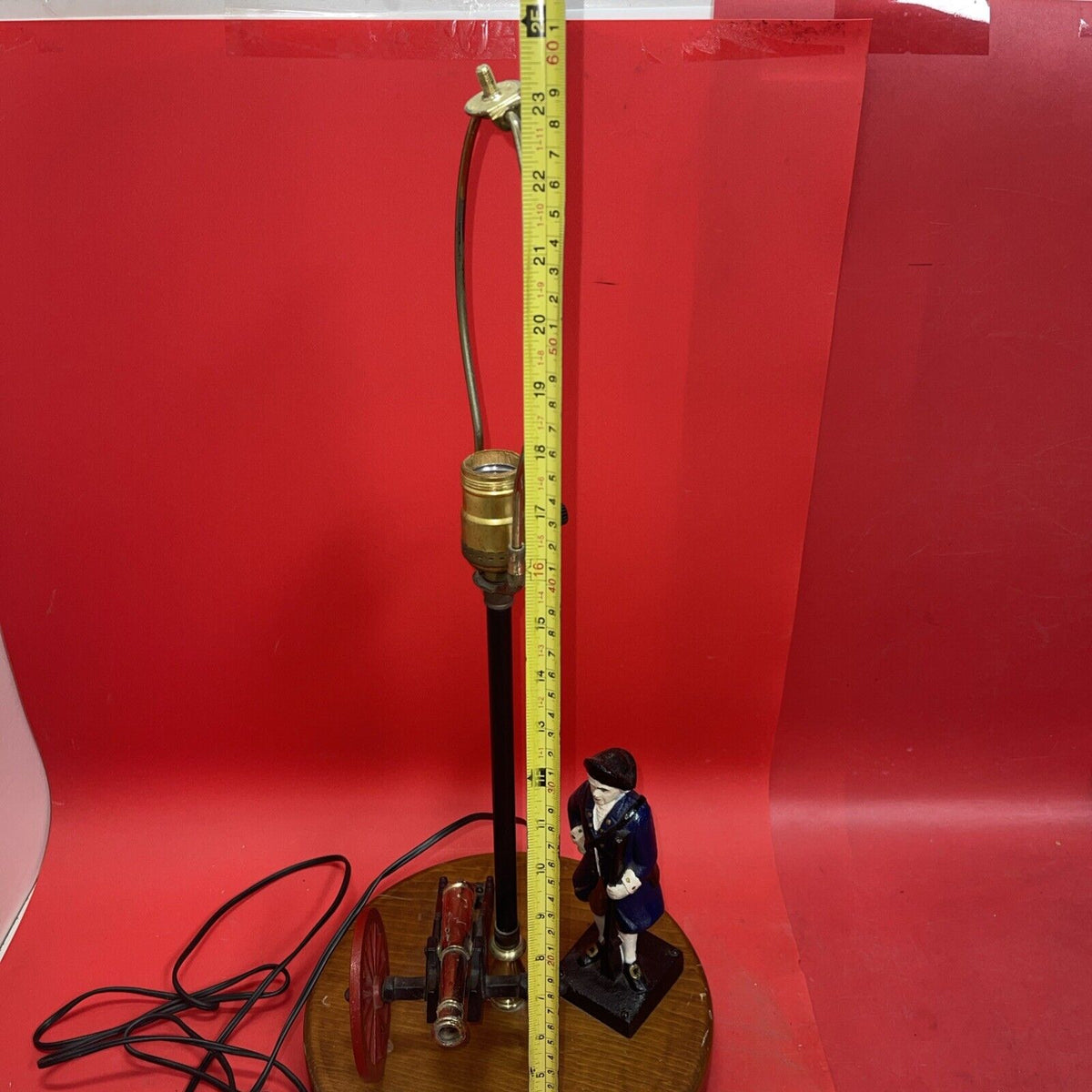 Revolutionary War Cast Iron Model Cannon & Soldier Table Lamp Wooden Base 23"