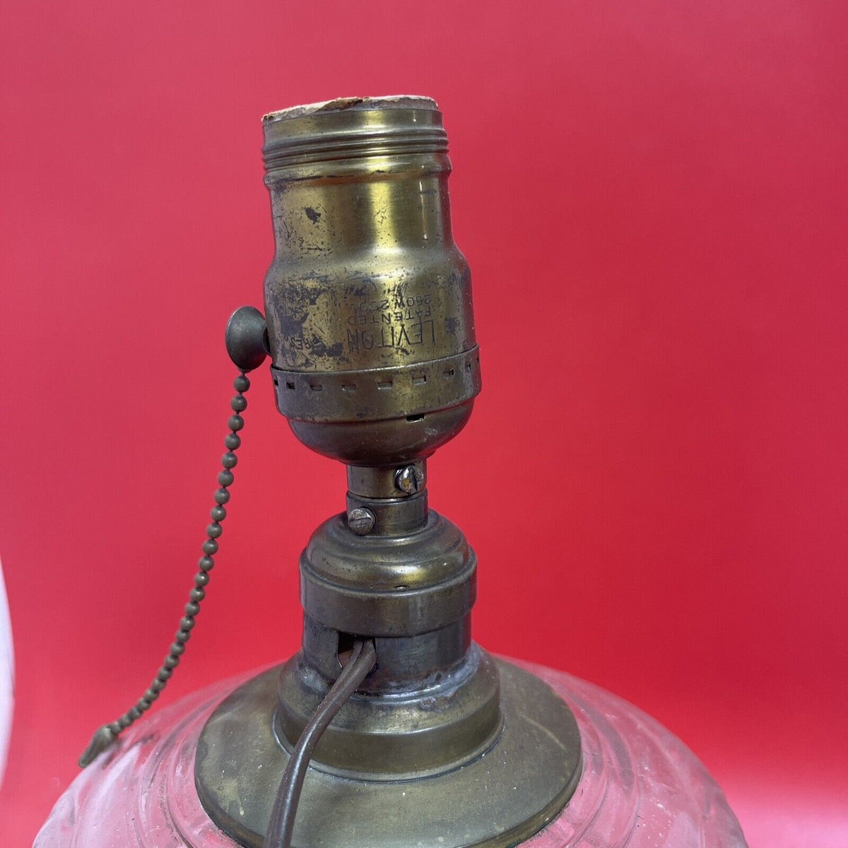 ANTIQUE VINTAGE GLASS BRASS CERAMIC TABLE LAMP