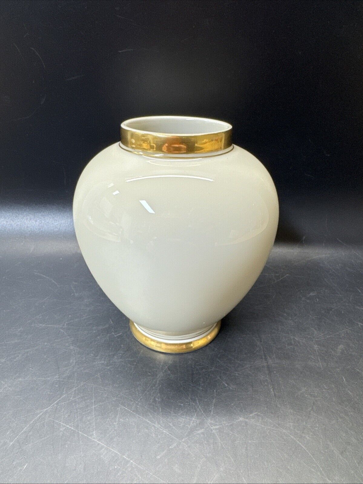Vintage Fitz &Floyd Classic Gold and White Vase “Palais” 4.5”