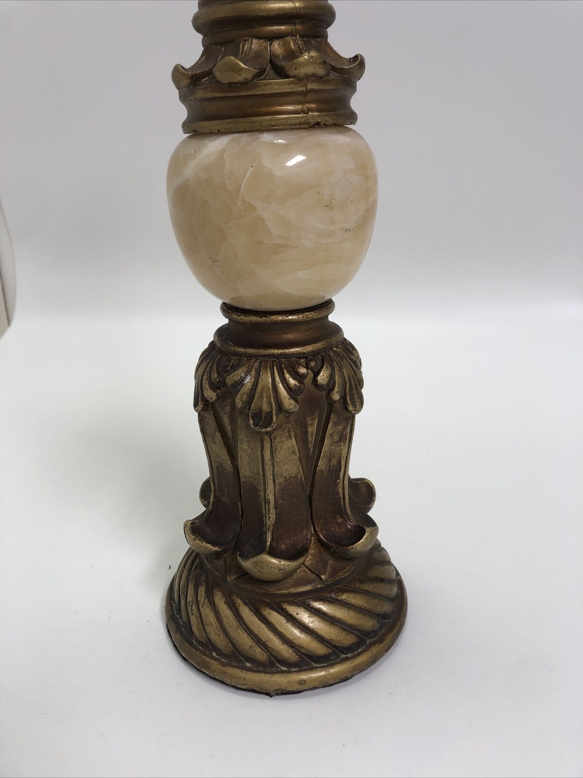 Pillar Candleholder Alabaster & Ornate Gold Gilt