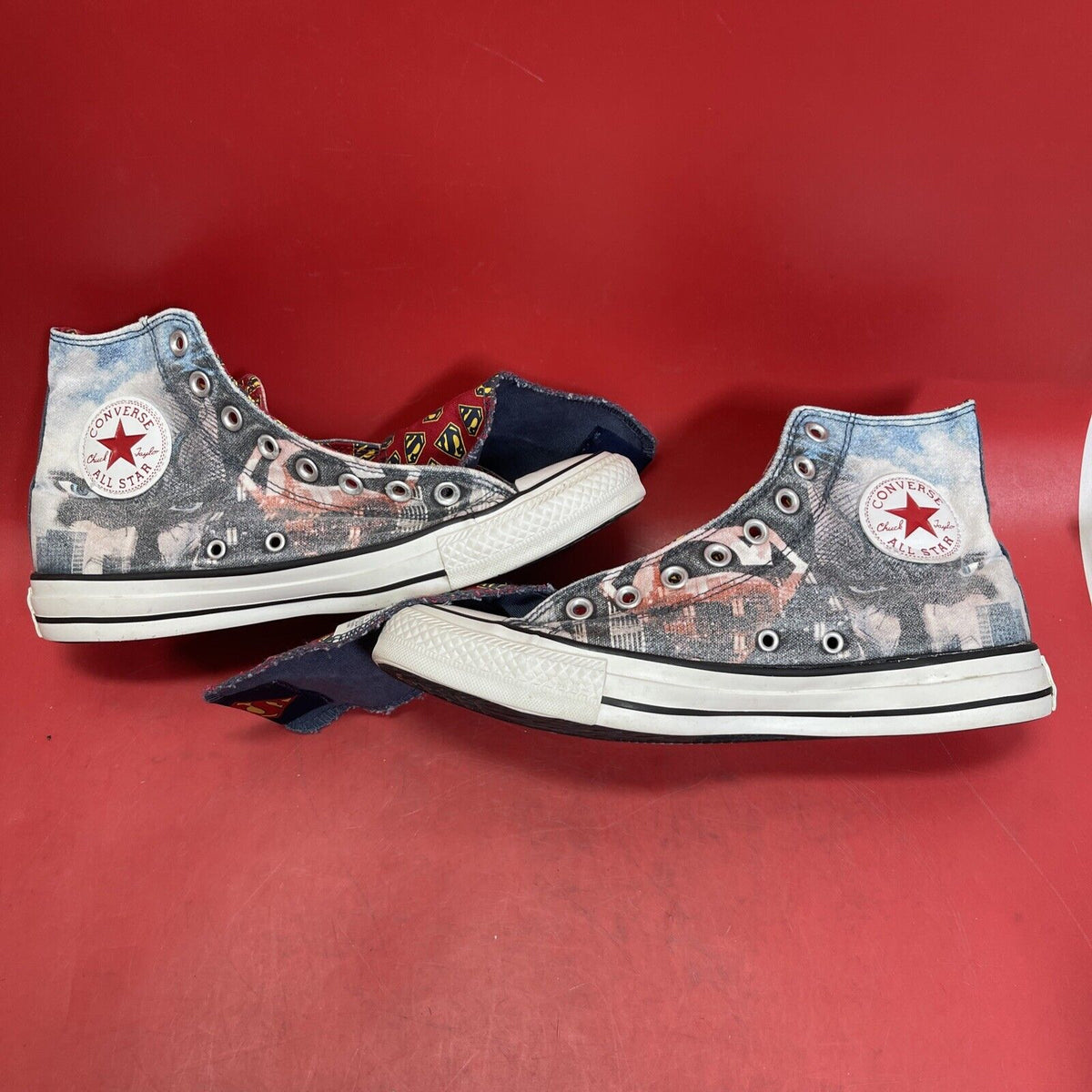 Converse Chuck Taylor All Star Superman DC Comics Hi Top Sneaker M8 W10 Unisex