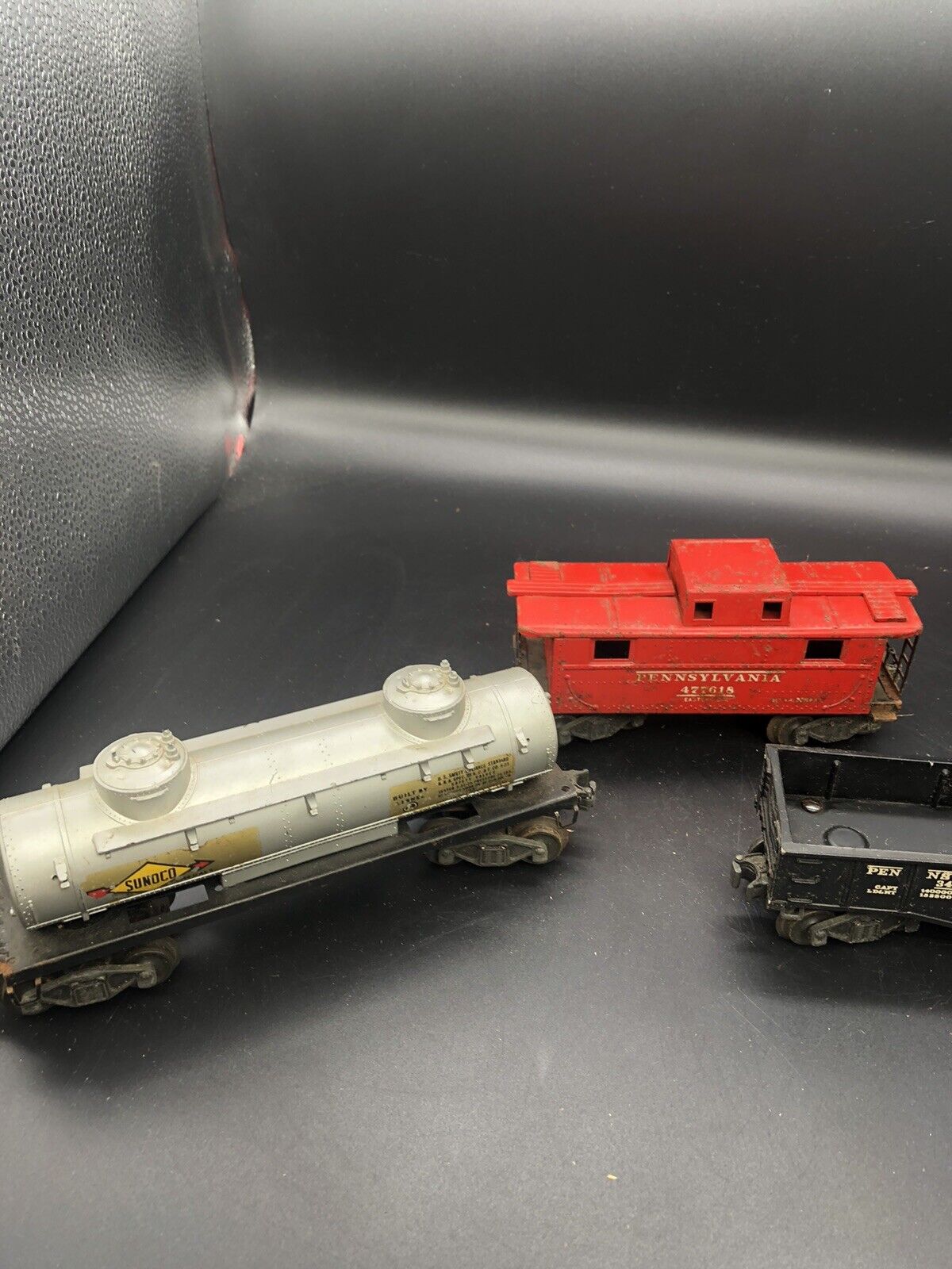 Vintage Lionel Trains O Gauge Post War Pennsylvania Metal Caboose Sunoco