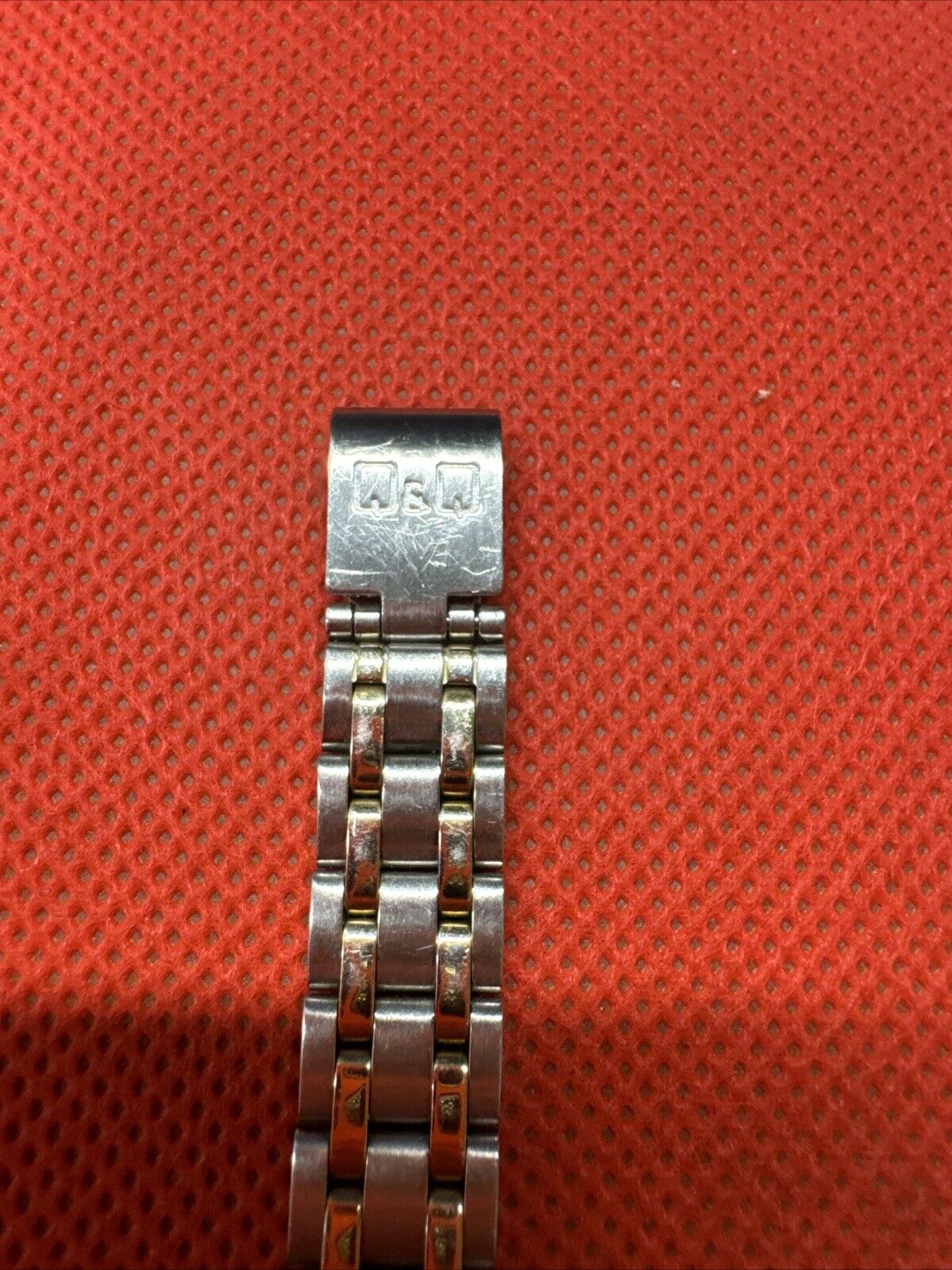 Ladies Q&Q Quartz Watch Water Resist 3 Bar/ Works