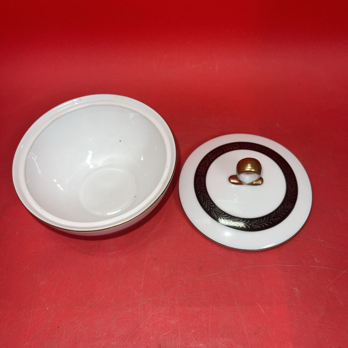 Mikasa #5353 Fine China Narumi Plaza Creamer And Sugar Bowl Set