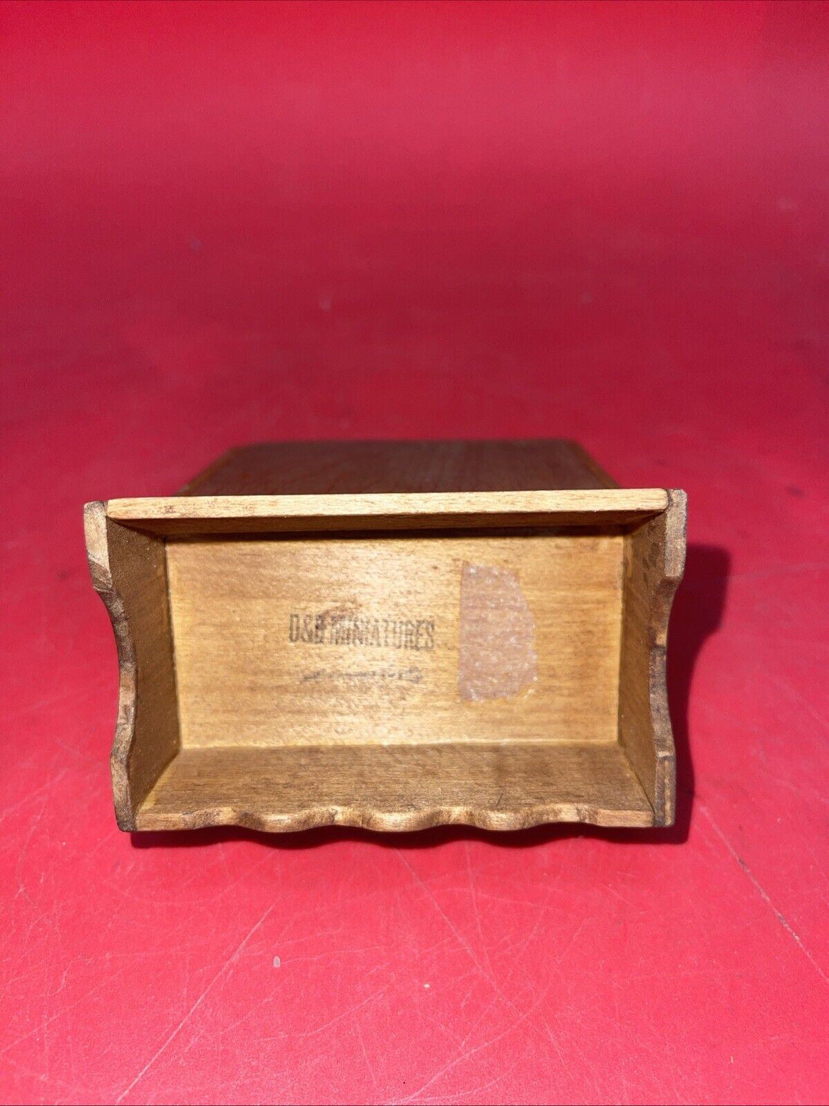 Vintage Dollhouse Furniture D & D Miniatures Lot