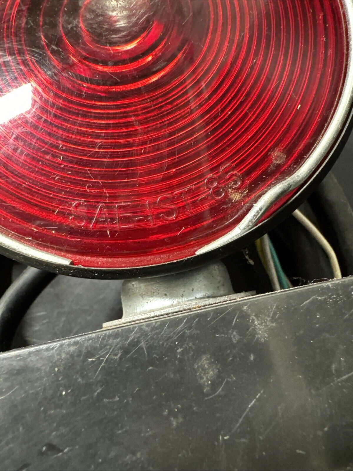 VINTAGE Towing Trailer Tail Stop Light 01-198 SAE-IST-85 Pair Magnet Mounted