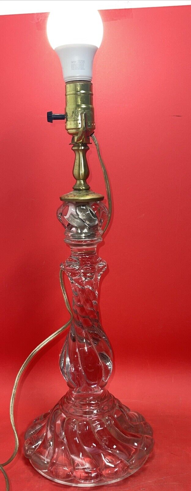 VINTAGE  CRYSTAL TABLE GLASS LAMP  by FOSTORIA Colony Swirl