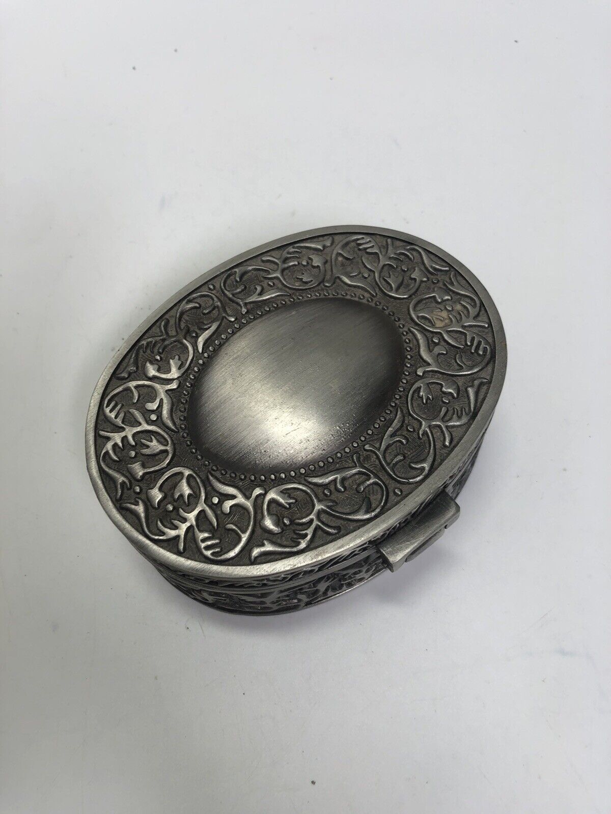 Vintage Silver Tone Acanthus Scroll Trinket Jewelry Box Dark Academia