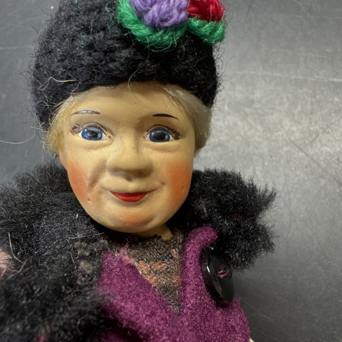 Gorgeous vintage Old Cottage Toys "Old Lady" doll