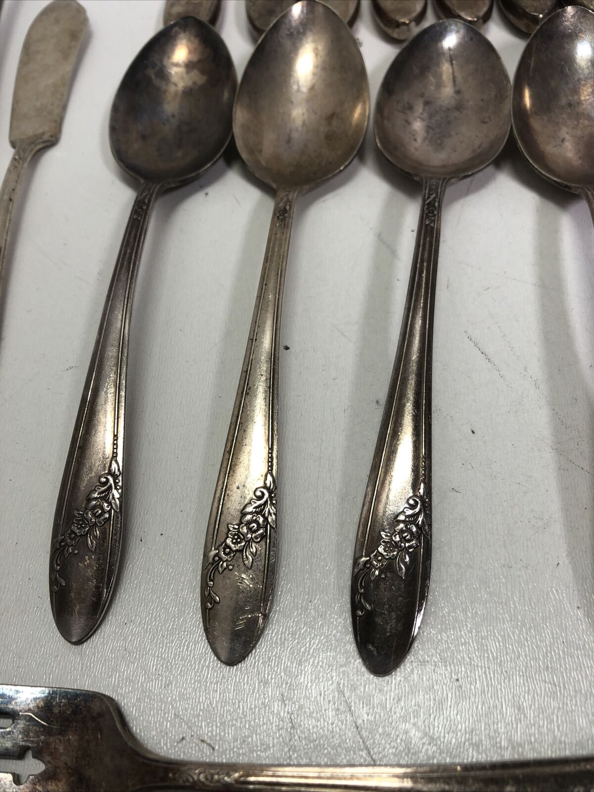 Oneida Community Tudor Plate Queen Bess Flatware 50pc