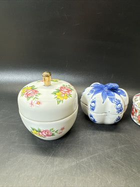 Vintage Ceramic Porcelain Trinket Dish with Lid/ Lot Of 4