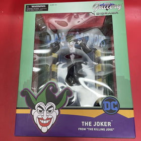 DIAMOND GALLERY DC THE JOKER FROM THE KILLING JOKE PVC DIORAMA 