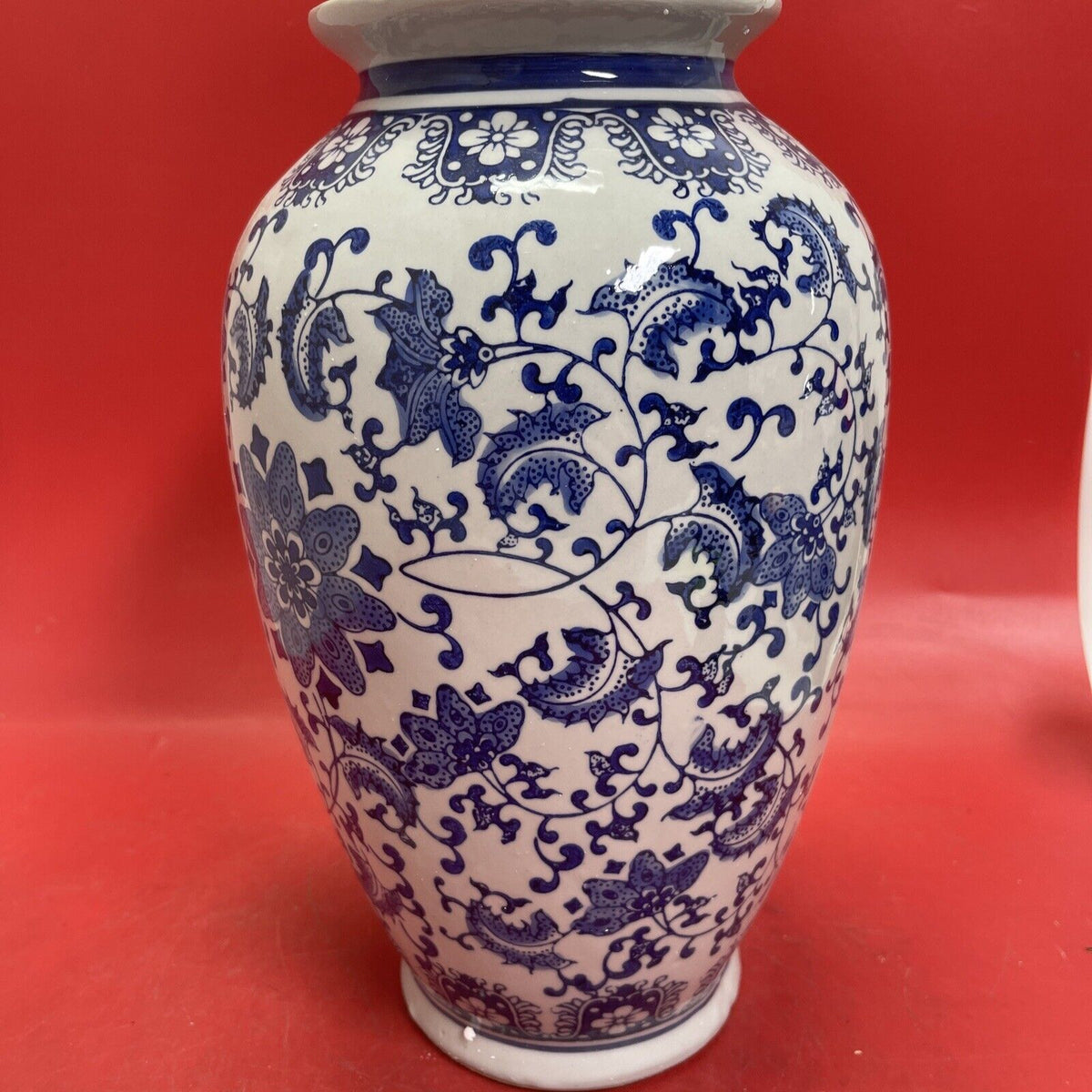 Chinese Asian Blue & White Porcelain Vase Flower Designs