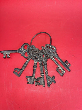 7 CAST IRON JAIL Keys House RUSTIC WESTERN CHURCH Key Ring Lock SKELETON Prop