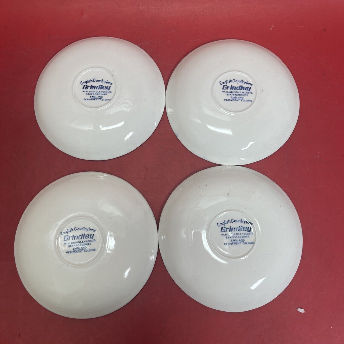 Vintage Grindley English Country Inns Blue & White Coupe Cereal Plates Lot 8