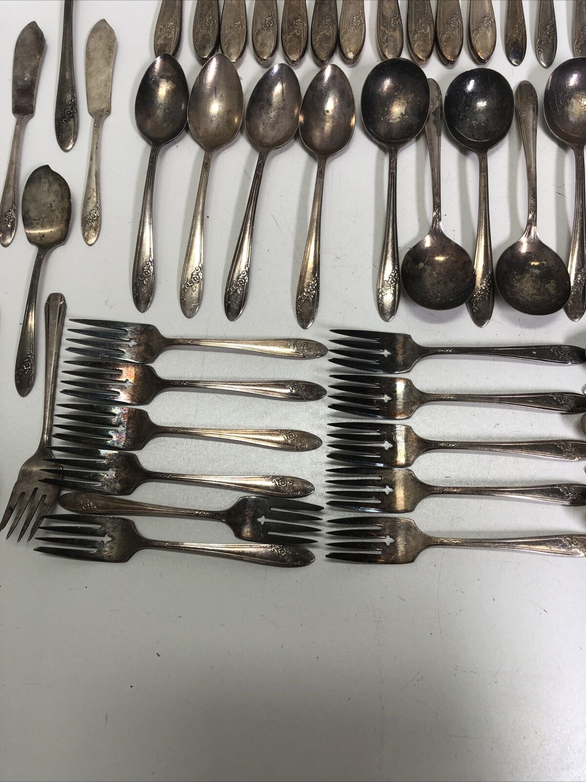 Oneida Community Tudor Plate Queen Bess Flatware 50pc
