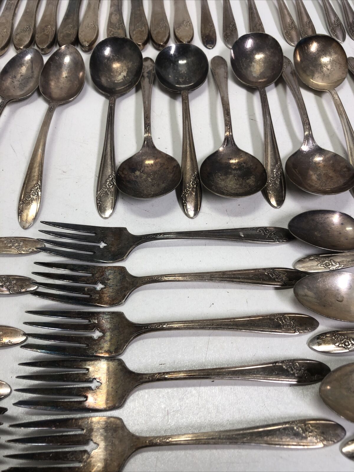 Oneida Community Tudor Plate Queen Bess Flatware 50pc