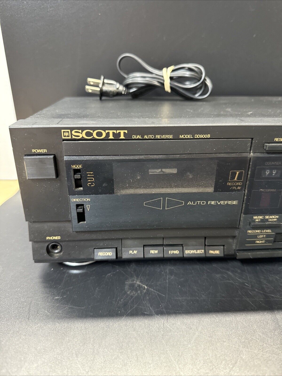 Scott Dual Auto Reverse Model DD900B