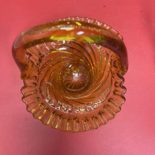 Amber glass basket ruffle edge swirl tiny chip set 2
