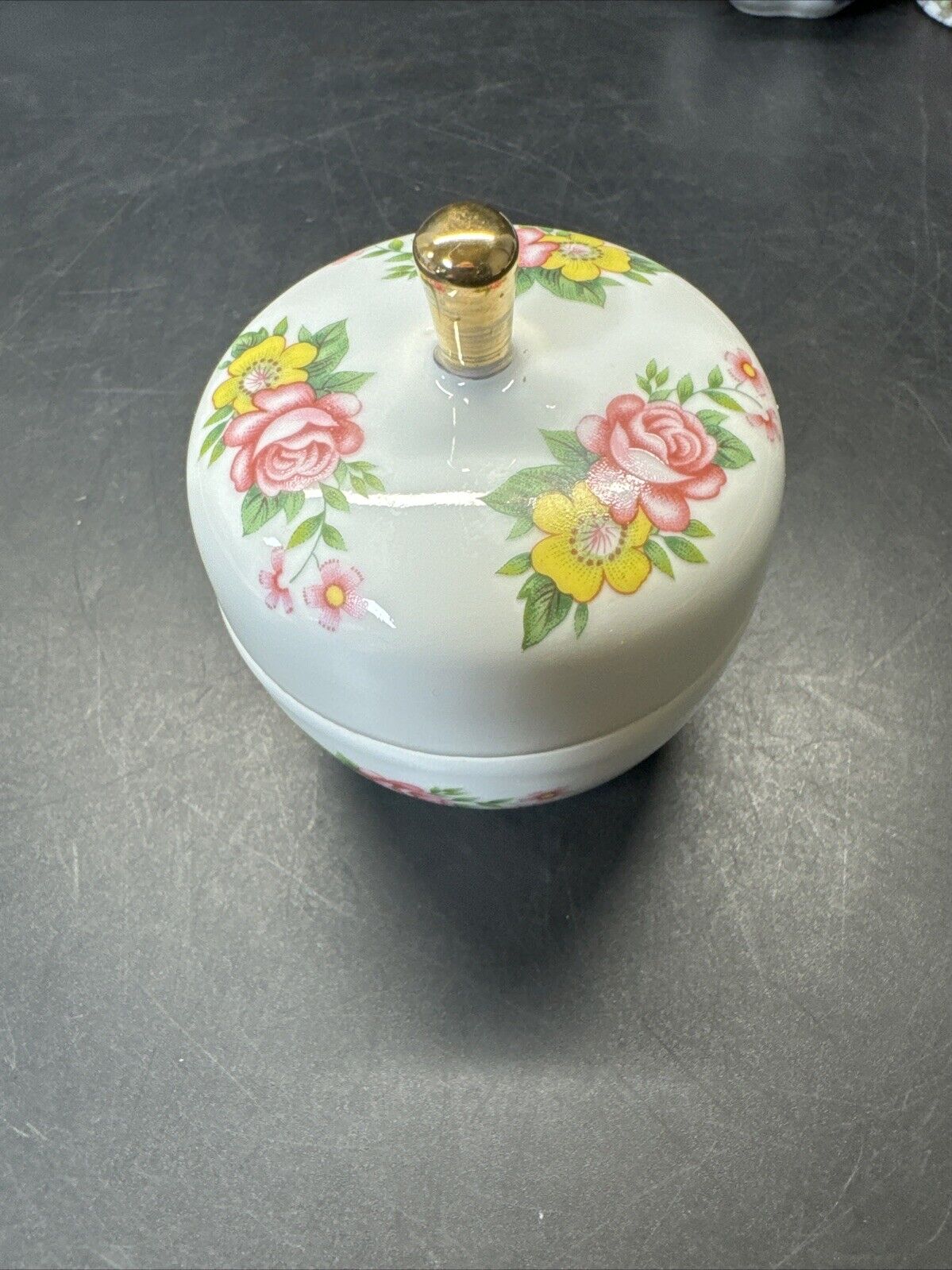 Vintage Ceramic Porcelain Trinket Dish with Lid/ Lot Of 4