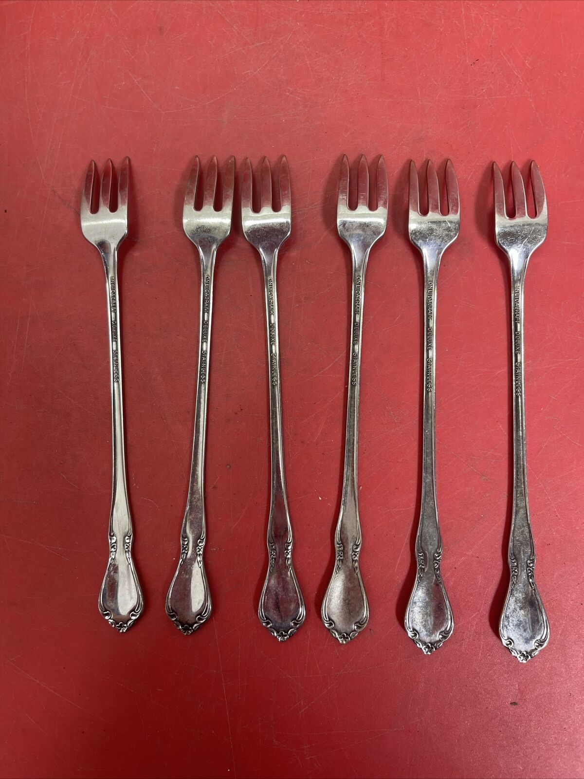 Oneidacraft Deluxe CHATEAU  *1 Cocktail/Seafood Fork* 6 Stainless Flatware