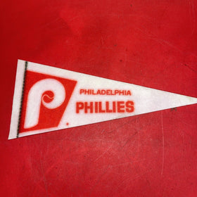 10 PENNANTS of different baseball teams.  National League *1