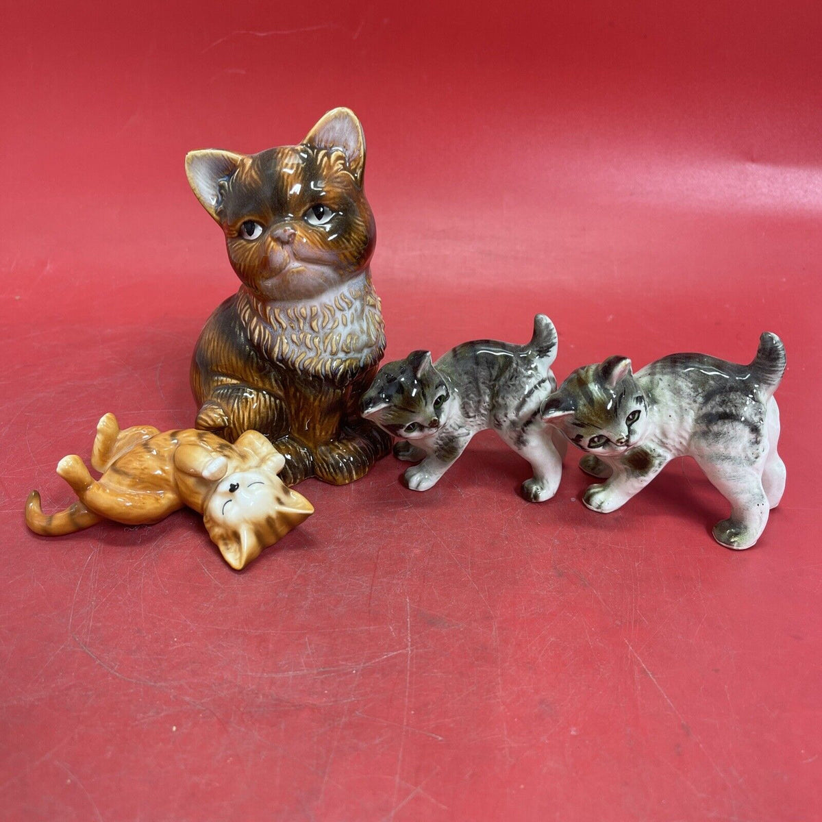 Vintage  Porcelain  Cat Kitten Figurines Lot 4