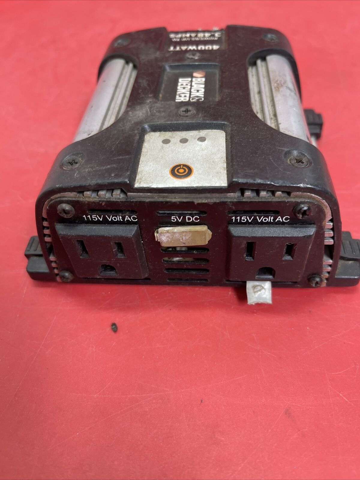 Black and Decker 400 Watt 3.48 AMP Power Inverter Convert 12V DC to 120V AC