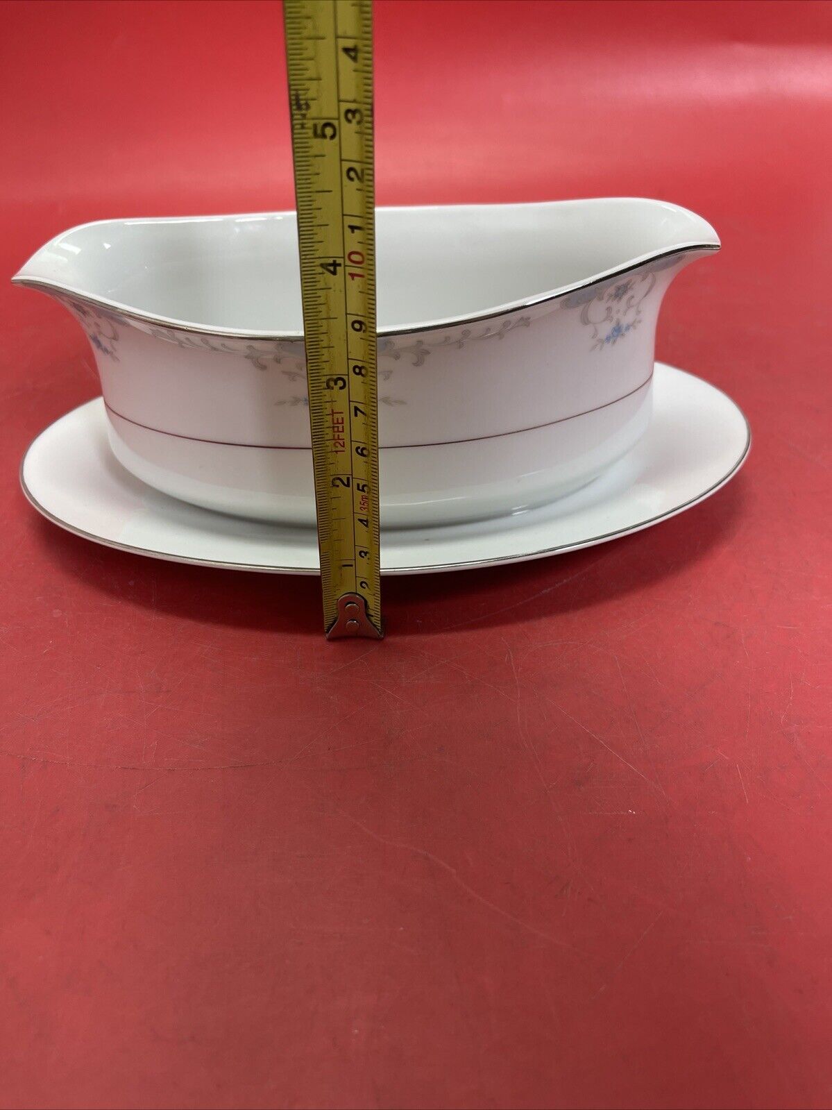 Fine China Heirloom By Fashion Royal Gravy Boat With Attached Underplate