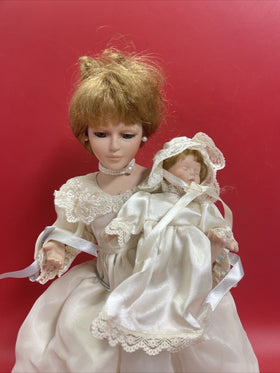 Avon Porcelain Dolls Mother & Child 2000 Margaret 17" White Gown Display Stand