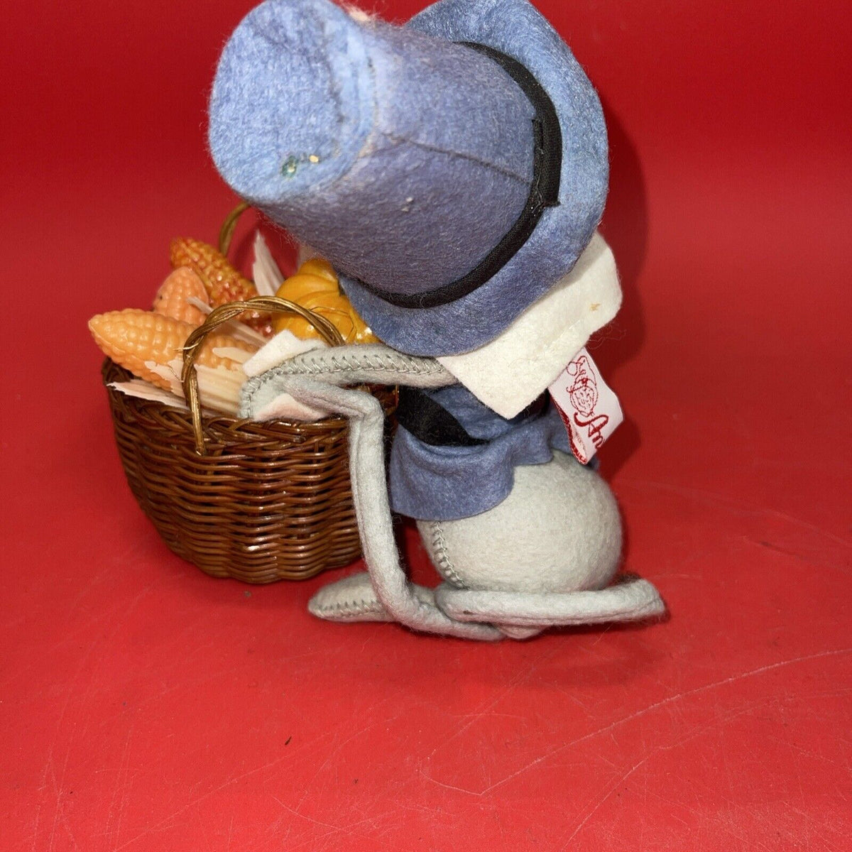 Annalee Mobilitee '93  Thanksgiving Pilgrim Mice Couple With Basket