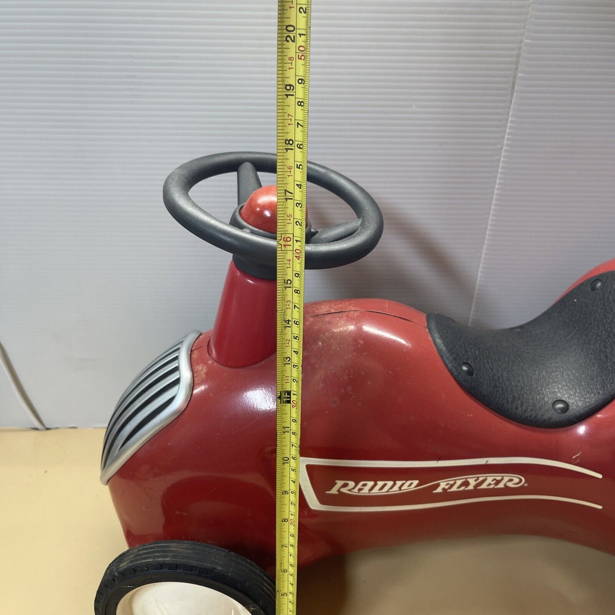 RETIRED Vintage Model 8 METAL Radio Flyer Little Red Roadster Toy Ride On Car